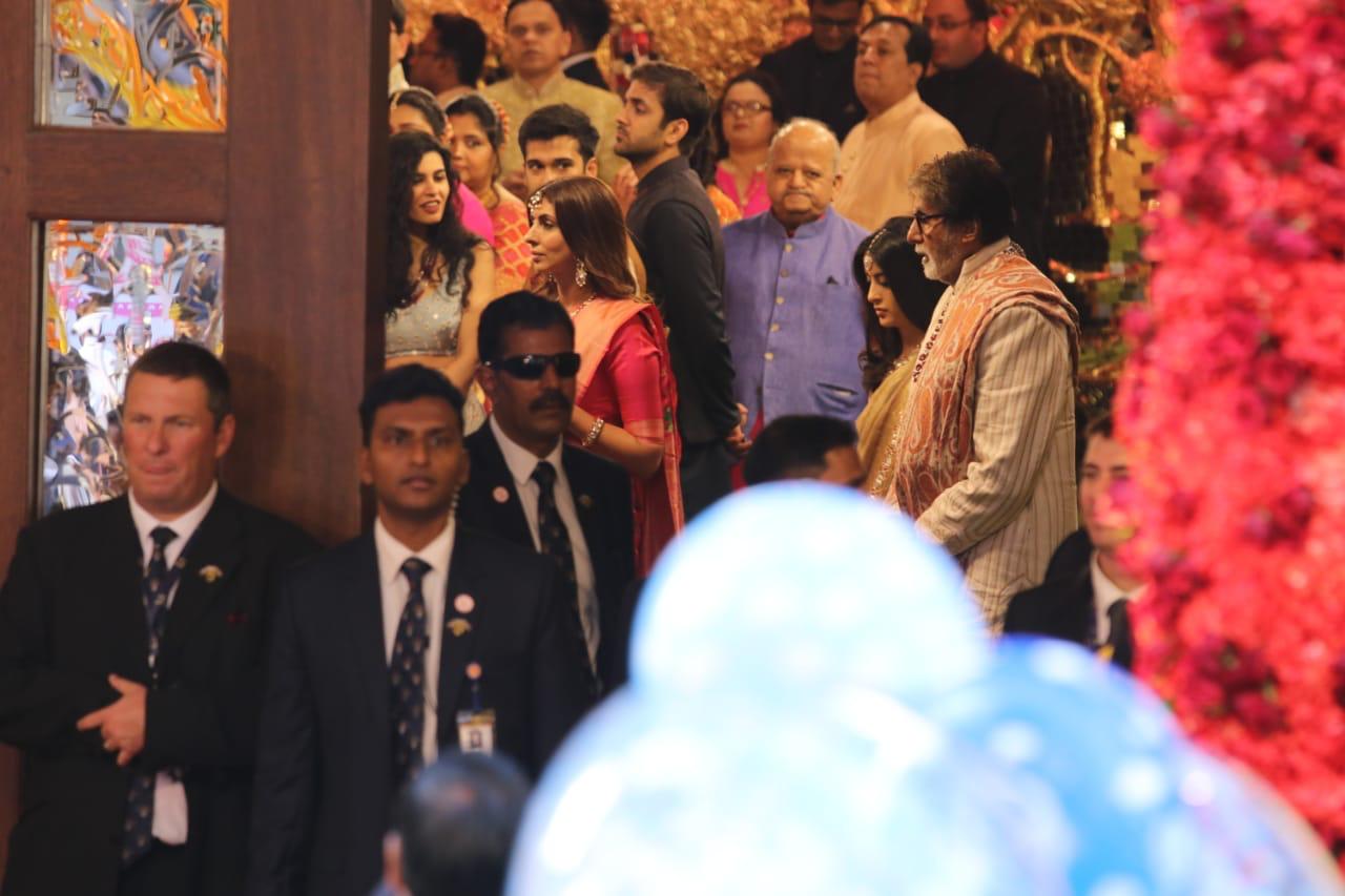 Shweta Bachchan at Isha Ambani wedding